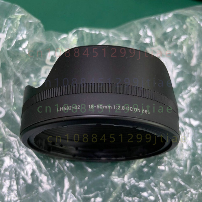 Sigma 18-50mm F2.8 DC DN LH582 - Lens Hood Petal incelemesi ve fiyatı
